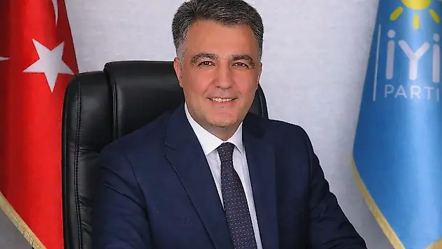 Alper Karakurt: 'Sağlık Çalışanlarına Ulaşımda Ayrım Kabul Edilemez'