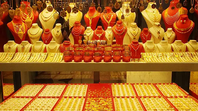 Altın daha da yükselecek mi? Kuyumcular ne diyor?