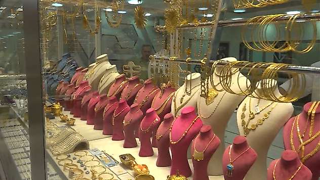 Altın fiyatlarındaki yükseliş evlenecek çiftleri zorluyor