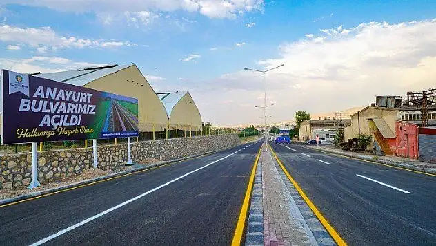 Anayurt Bulvarının 1. Etabı trafiğe açıldı