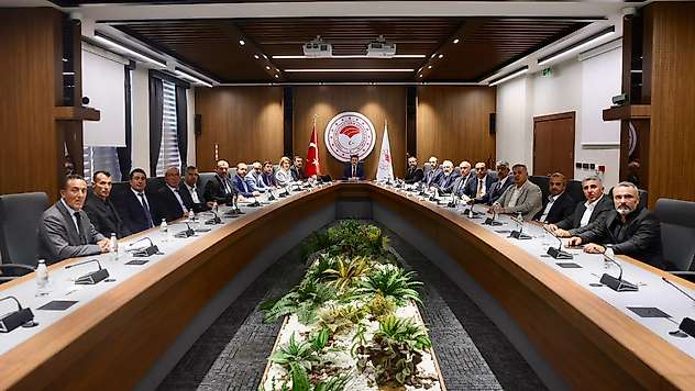 Ankara'da Malatya Zirvesi: Tarım, Sulama ve Hayvancılık Masaya Yatırıldı