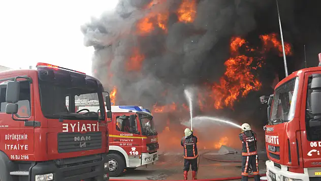 Ankara'da yolcu otobüsü alev aldı