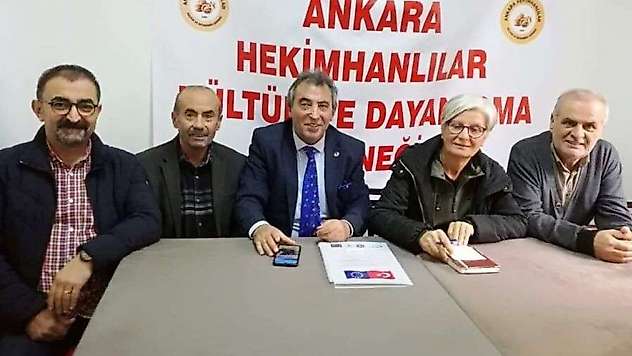 Ankara'daki Hekimhanlılardan Üniversiteli Kız Öğrencilere Burs Desteği