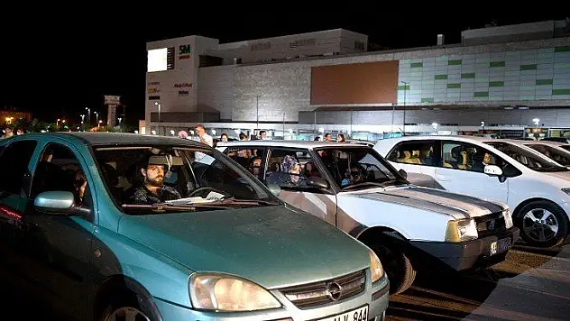 Arabada Türk Sanat Müziği konserine yoğun ilgi