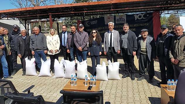 Arguvan'da Nohut Tohumu Dağıtıldı: 132 Üreticiye 70 Bin Kilogram Destek