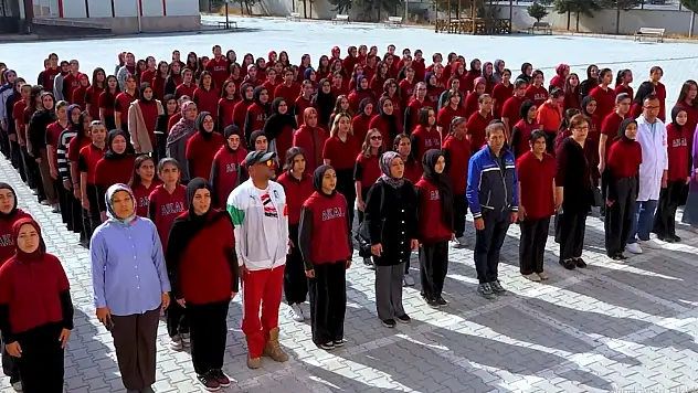 Atatürk Kız Anadolu Lisesinde Cumhuriyet Coşkusu