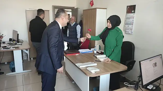 Av. Onur Demez'den  8 Mart Mesajı