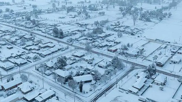 Avustralya'da 10 yıl sonra ilk kez kar kağışı