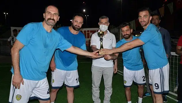 Ayak Tenisi 1.Etap şampiyonu 1966 Malatya Gençlikspor