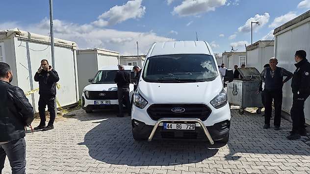 Bacanaklar Arasında Silahlı Kavga: 2 Yaralı