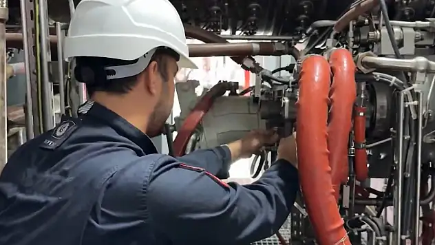 Bakan Bayraktar: Depolama tesislerimizde yüzde 100 doluluk oranıyla kışa hazırız