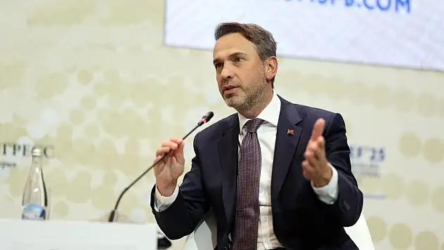 Bakan Bayraktar: 'Enerji arz güvenliği için kaynak çeşitliliği daha da önemli hale geldi'