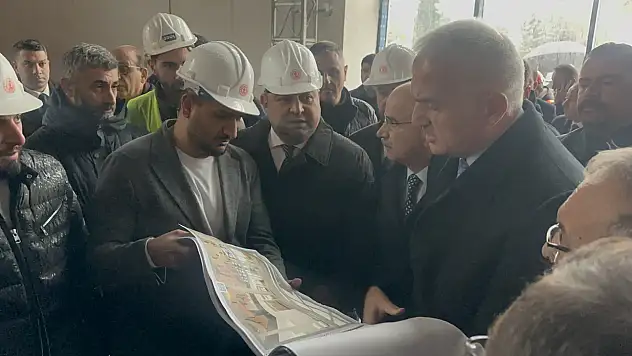 Bakan Ersoy, Malatya'daki Sabancı Kültür Merkezi İnşaatını İnceledi