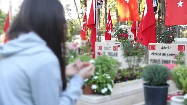 Bakan Selçuk: '399 Şehit Yakınımız, Gazi ve Gazi Yakınımızın Atamasını Gerçekleştirdik'