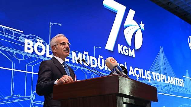Bakan Uraloğlu: Bölünmüş yol ağımızı 30 bin kilometrenin üzerine çıkardık
