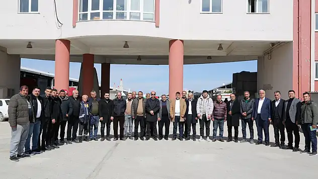 Başkan Adayı Geçit, Depremzede Esnafları Yalnız Bırakmıyor