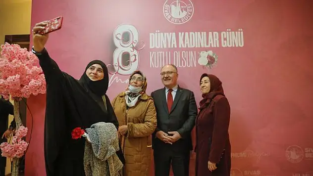 Başkan Bilgin, Kadın Çalışanlarla Bir Araya Geldi…