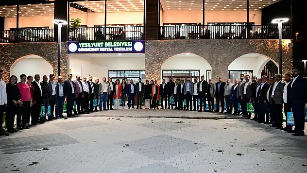 Başkan Çınar '100'ncü Yıla Yakışan 100 Yatırımı' Ak Parti İl Başkanı Ve Yönetimine Anlattı