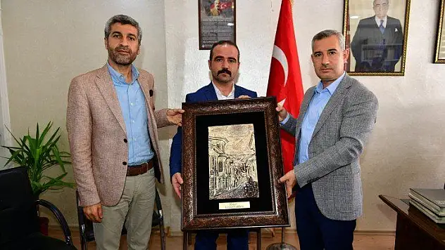 Başkan Çınar'dan MHP Teşkilatına Ziyaret