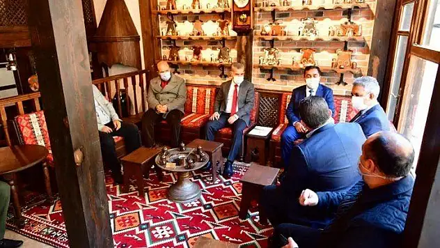 Başkan Çınar, (DAP) Bölge Kalkınma İdaresi Başkanı Prof.Dr. Demirdöğen'i Ağırladı