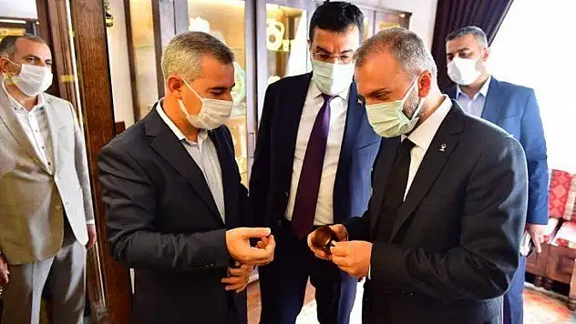 Başkan Çınar, Restorasyon Projeleri Ve Müzeler Hakkında Bilgiler Paylaştı