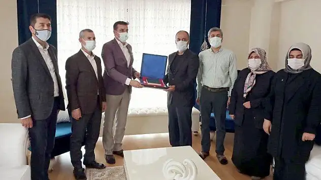 Başkan Çınar: Şehit Anneleri, Yiğitliğin Timsalleridir