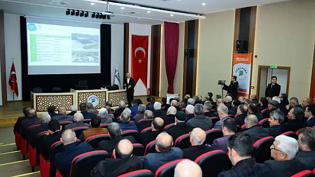 Başkan Çınar, Yeşilyurt'ta ki Büyük Dönüşümü Mahalle Muhtarları İle Ak Parti Mahalle Temsilcilerine Anlattı