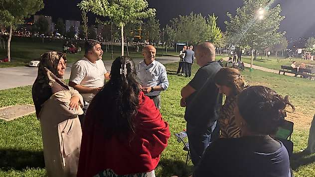 Başkan Er Yüzüncü Yıl Kent Parkı'nda Vatandaşlarla Bir Araya Geldi