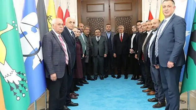 Başkan Güder, Ak Parti Genel Merkez Yerel Yönetimler Başkan Yardımcısı Veli Böke'ye Sunum Yaptı