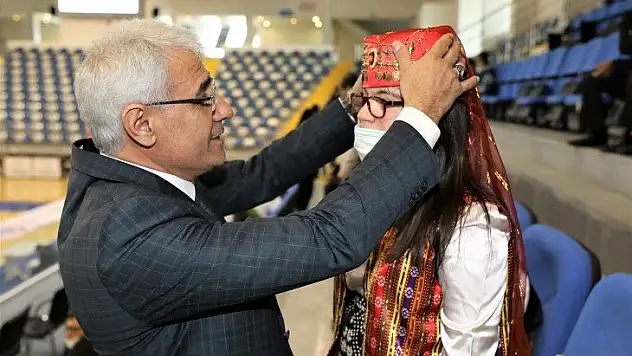 Başkan Güder'den Down Sendromlu Çocuklara Özel İlgi