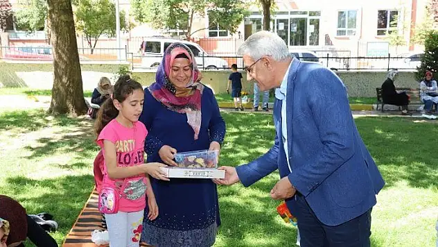 Başkan Güder'den Lgs'ye Giren Öğrencilere Destek Ziyareti