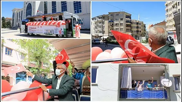 Başkan Güder, Tur Otobüsünde Çocukları Selamladı