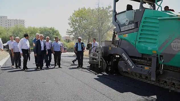Başkan Güder Yıldıztepe'de Asfalt Çalışmalarını İnceledi