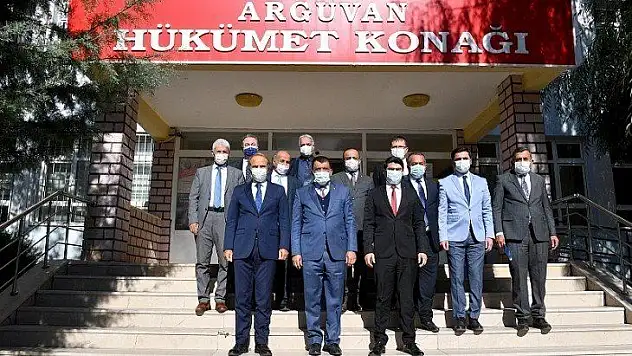 Başkan Gürkan, Arguvan Belediyesi Ve Kaymakamlığını Ziyaret Etti