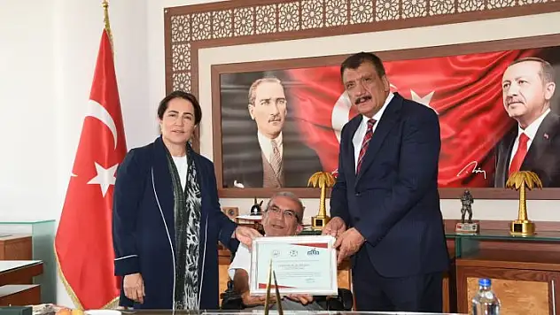 Başkan Gürkan, Bakan Yardımcısı Sevim Sayım Madak'ı Makamında Ağırladı