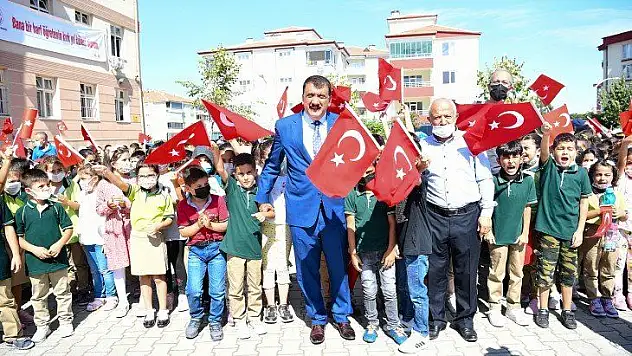 Başkan Gürkan, İlköğretim Haftası Etkinliklerine Katıldı