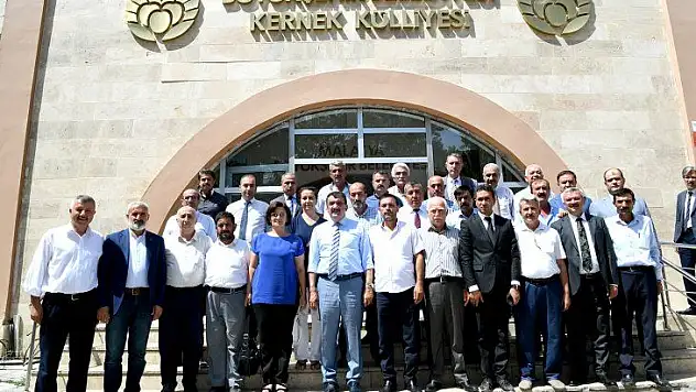 Başkan Gürkan Mahalle Muhtarları ile bir araya geldi