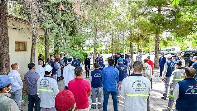 Başkan Gürkan Mezarlık Personelleri ile bir araya geldi