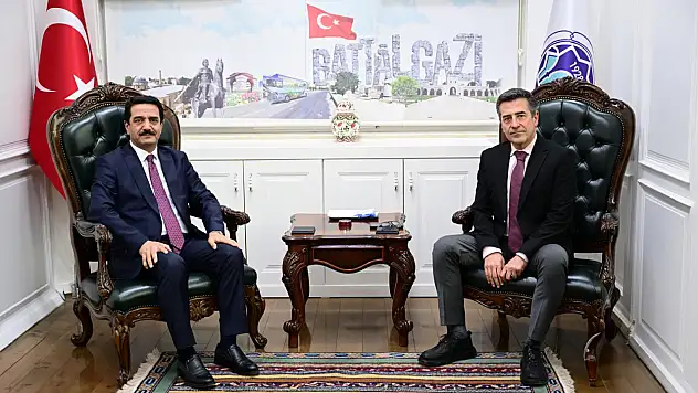 Başkan Gürsoy'dan Battalgazi Belediye Başkanı Bayram Taşkın'a Ziyaret