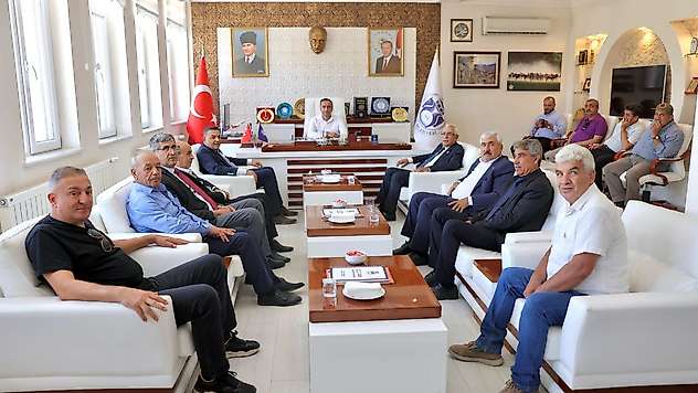 Başkan Hasan Ulutaş, Siyasi Parti ve STK Temsilcilerini Ağırladı