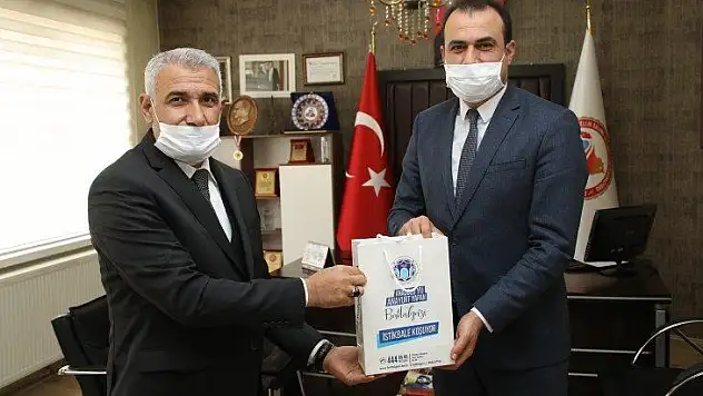 Battalgazi Belediyesi'nden Berber Ve Kuaförlere Maske Desteği