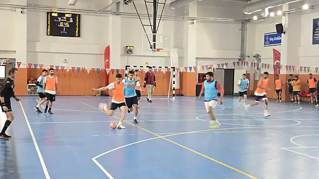Battalgazi'de 29 Ekim Cumhuriyet Kupası Futsal Turnuvası Tamamlandı