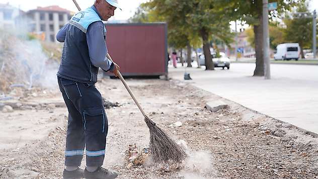 Battalgazi'de Konteyner Çarşıların Ardından Temizlik Seferberliği