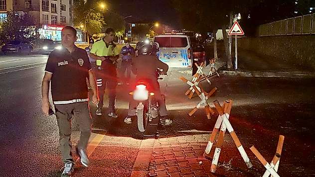 Battalgazi'de Polis Denetimi: 32 Şahıs, 26 Motosiklet Kontrol Edildi