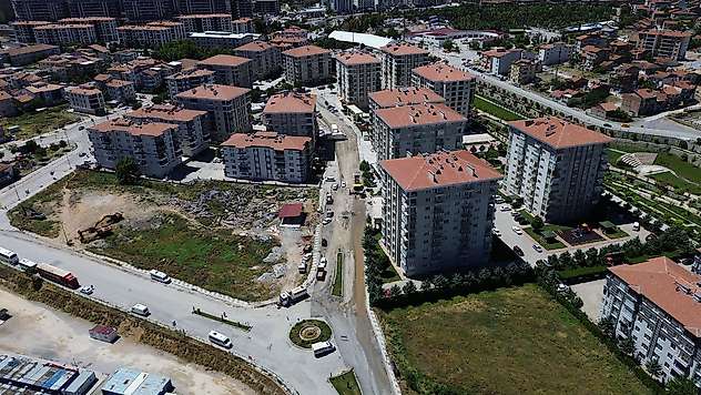 Battalgazi'de Yaz Mesaisi: Asfalt Çalışmaları İlçe Genelinde Hız Kazandı