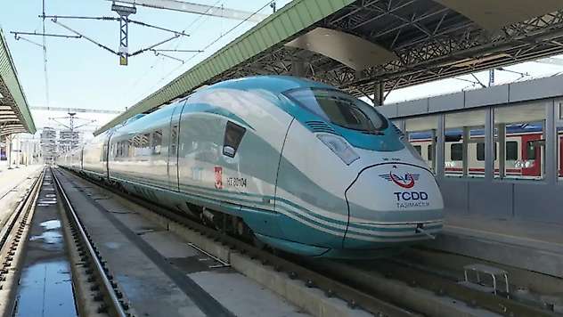 Bayramda trenlerde 8 bin 898 kişilik ek kapasite sağlanacak