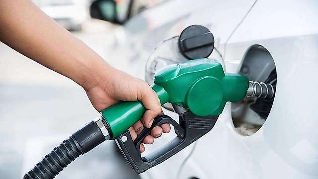 Benzine 1,23 TL Zam Bekleniyor: Litre Fiyatı 70 Liraya Yaklaşıyor