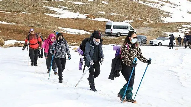 Beydağı'nın Zirvesinde İstiklal Marşımız Okundu