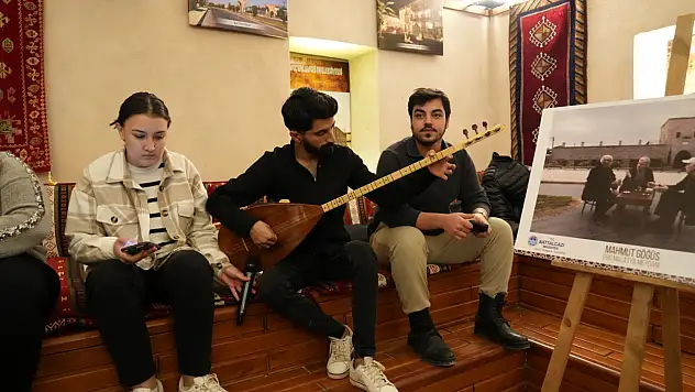 'Bir Kent, Bir Tarih, Bir Kadraj' Fotoğraf Yarışması Sergisi Tahtalı Hamam'da Açıldı