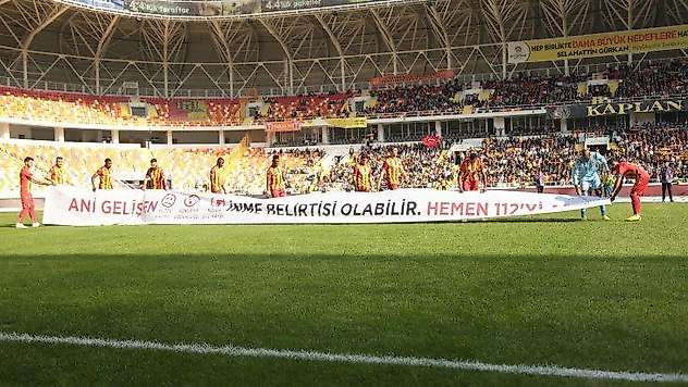 BTC Türk Yeni Malatyaspor, Maça İnme Günü Pankartıyla Çıktı